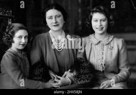 Nuovo Ritratto -- Regina e Principesse Elisabetta e Margaret Rose. Maggio 01, 1941. (Foto di Marcus Adams). Foto Stock