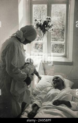 Maternità - Ospedali e scenografie - Ospedale e medico. Aprile 02, 1938. Foto Stock