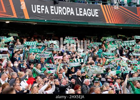 Sevilla, Spagna. 09th Mar 2022. 9th marzo 2022; stadio Benito Villamarin; Siviglia; Spagna; UEFA Europa League; Betis vs Eintracht Frankfurt; Fans of betis 900/Cordon Press Credit: CORDON PRESS/Alamy Live News Foto Stock