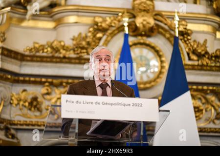 Parigi, Francia. 9 marzo 2022, Andrei Grachev (o Gratchev), ex consigliere politico e ultimo portavoce ufficiale dell'ex presidente sovietico Mikhail Gorbachev durante la cerimonia di premiazione del Premio del libro geopolitico del 2022, il 9 marzo 2022, presso il Ministero per l'Europa e gli affari esteri di Parigi, Francia. Credit: Victor Joly/Alamy Live News Foto Stock