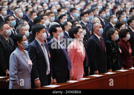 Pechino, Cina. 10th Mar 2022. La riunione conclusiva della quinta sessione del Comitato Nazionale della Conferenza consultiva politica popolare Cinese (CPPCC) del 13th si svolge presso la Grande Sala del Popolo di Pechino, capitale della Cina, il 10 marzo 2022. Credit: Yin Gang/Xinhua/Alamy Live News Foto Stock