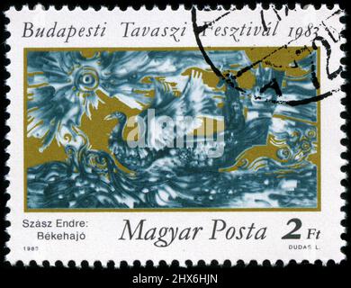 Francobollo dall'Ungheria nella serie del Festival di Primavera di Budapest del 3rd pubblicata nel 1983. Peace Ship; Pittura di Endre Szász (1926-2003) Foto Stock