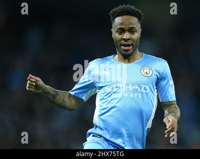 Manchester, Regno Unito. 09/03/2022, Raheem Sterling di Manchester City durante la partita di calcio Manchester City vs Sporting Lisbon, UEFA Champions League, Round of 16, LEG 2 of 2, Etihad Stadium, Manchester, UK. 9th marzo 2022. Credit: Michael Zemanek/Alamy Live News Foto Stock