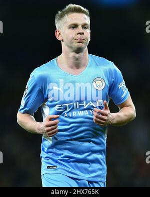 Manchester, Regno Unito. 09/03/2022, Oleksandr Zinchenko di Manchester City durante la partita di calcio Manchester City vs Sporting Lisbon, UEFA Champions League, Round of 16, LEG 2 of 2, Etihad Stadium, Manchester, UK. 9th marzo 2022. Credit: Michael Zemanek/Alamy Live News Foto Stock