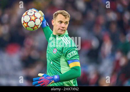 Manuel NEUER, portiere FCB 1 nella partita FC BAYERN MUENCHEN - FC Red Bull SALZBURG 7-1 del calcio UEFA Champions League, round di 16 nella stagione 2021/2022 a Monaco, 8 marzo 2022. Achtelfinale, FCB, Red Bull, © Peter Schatz / Alamy Live News Foto Stock