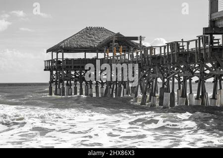 Vecchio molo in legno a Cocoa Beach Florida Foto Stock