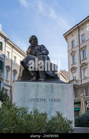 Statua di Giuseppe Verdi a Trieste Foto Stock
