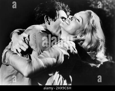 Warren Beatty, Eva Marie Saint, sul set del film, 'All Fall Down', MGM, 1962 Foto Stock