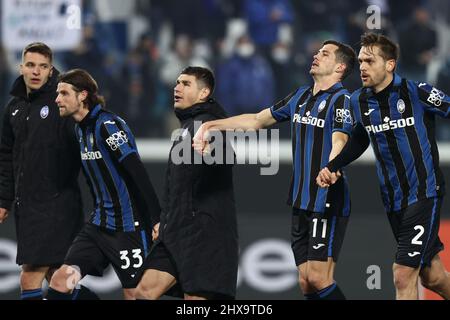 Bergamo, Italia. 10th Mar 2022. I giocatori di Atalanta BC festeggiano durante Atalanta BC vs Bayer Leverkusen, partita di calcio Europa League a Bergamo, Italia, Marzo 10 2022 Credit: Independent Photo Agency/Alamy Live News Foto Stock