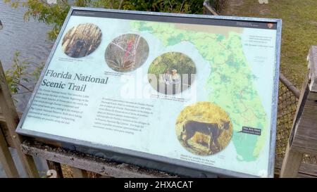 Florida National Scenic Trail alle Everglades - EVERGLADES CITY, STATI UNITI - 20 FEBBRAIO 2022 Foto Stock