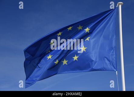 Versailles, Francia. 10th Mar 2022. Atmosfera in vista di una riunione informale dei Capi di Stato o di Governo dell'Unione europea, per discutere le conseguenze dell'invasione russa in Ucraina, a Versailles, vicino Parigi, Francia, giovedì 10 marzo 2022.Foto di Christian Liewig/ABACAPRESS.COM Credit: Abaca Press/Alamy Live News Foto Stock