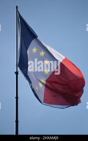 Versailles, Francia. 10th Mar 2022. Atmosfera in vista di una riunione informale dei Capi di Stato o di Governo dell'Unione europea, per discutere le conseguenze dell'invasione russa in Ucraina, a Versailles, vicino Parigi, Francia, giovedì 10 marzo 2022.Foto di Christian Liewig/ABACAPRESS.COM Credit: Abaca Press/Alamy Live News Foto Stock