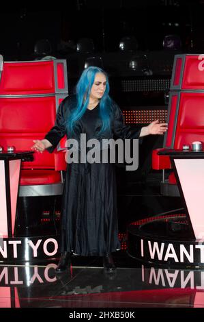 25 novembre 2021 Milano. Photocall negli studi televisivi RAI del programma "The Voice Senior". Nella foto: Cantante Loredana Bertè Foto Stock