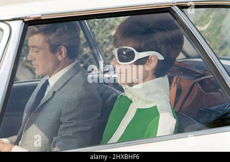 AUDREY HEPBURN e ALBERT FINNEY in DUE PER LA STRADA (1967), diretta da STANLEY DONEN. Credit: 20th CENTURY FOX / Album Foto Stock