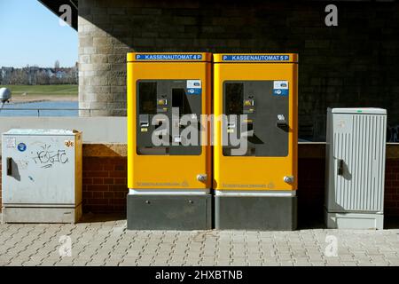 Macchina a pagamento per il parcheggio a pagamento Foto Stock