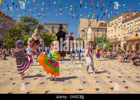 Piazza del Municipio di Navàs in occasione della festa patronale di Navàs (la Festa Major) (Barcellona, Catalogna, Spagna) ESP: Plaza de Navàs, Barcellona Foto Stock