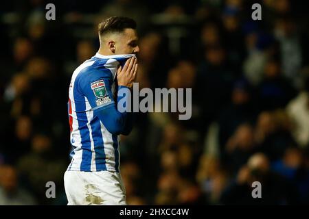 Luke Molyneux di Hartlepool United reagisce durante la semifinale del Papa John's Trophy al Victoria Park di Hartlepool. Data foto: Mercoledì 9 marzo 2022. Foto Stock