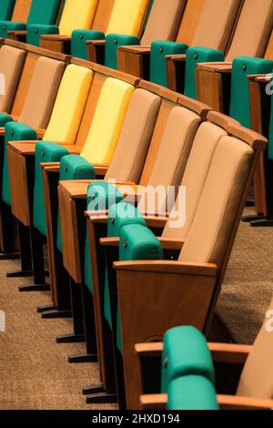 Posti a sedere nell'auditorium. Stockton Globe, Stockton-on-Tees, Regno Unito. Architetto: Space Group Architects, 2020. Foto Stock