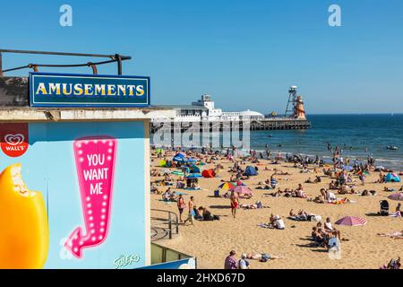Inghilterra, Dorset, Bournemouth, Bournemouth Beach e Pier Foto Stock