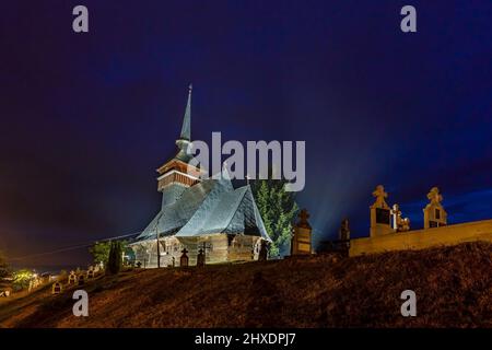 La vecchia cappella di legno di Viscau in Romania Foto Stock