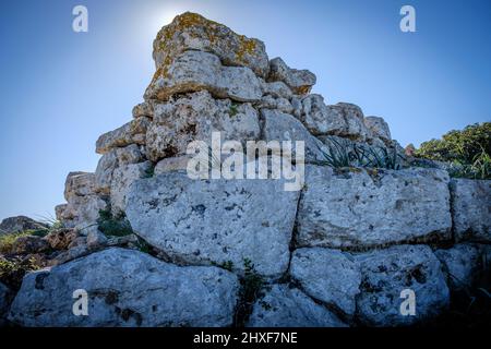 Punta des Baus resti dell'insediamento talayotico, Santanyi, Mallorca, Isole Baleari, Spagna. Foto Stock