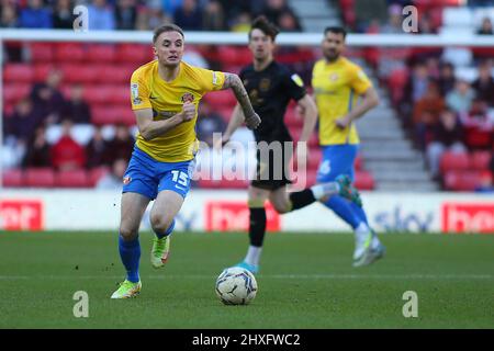 SUNDERLAND, REGNO UNITO. MAR 12th Carl Winchester di Sunderland fa una pausa durante la partita della Sky Bet League 1 tra Sunderland e Crewe Alexandra allo Stadium of Light di Sunderland sabato 12th marzo 2022. (Credit: Michael driver | MI News) Credit: MI News & Sport /Alamy Live News Foto Stock