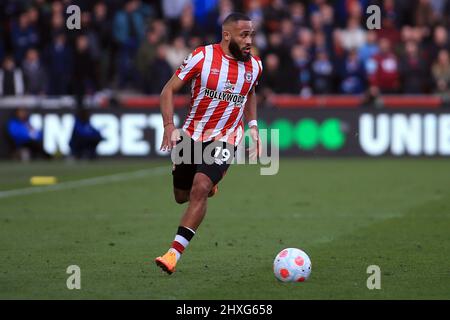 Londra, Regno Unito. 12th Mar 2022. Bryan Mbeumo di Brentford in azione durante il gioco. Partita della Premier League, Brentford contro Burnley al Brentford Community Stadium di Brentford, Londra sabato 12th marzo 2022. Questa immagine può essere utilizzata solo a scopo editoriale. Solo per uso editoriale, licenza richiesta per uso commerciale. Nessun uso in scommesse, giochi o un singolo club/campionato/player pubblicazioni. pic di Steffan Bowen/Andrew Orchard sport fotografia/Alamy Live news credito: Andrew Orchard sport fotografia/Alamy Live News Foto Stock