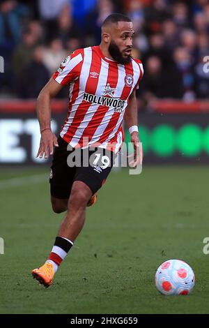 Londra, Regno Unito. 12th Mar 2022. Bryan Mbeumo di Brentford in azione durante il gioco. Partita della Premier League, Brentford contro Burnley al Brentford Community Stadium di Brentford, Londra sabato 12th marzo 2022. Questa immagine può essere utilizzata solo a scopo editoriale. Solo per uso editoriale, licenza richiesta per uso commerciale. Nessun uso in scommesse, giochi o un singolo club/campionato/player pubblicazioni. pic di Steffan Bowen/Andrew Orchard sport fotografia/Alamy Live news credito: Andrew Orchard sport fotografia/Alamy Live News Foto Stock