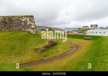 Thorshavn, Isole Faroe - 03 maggio 2018: Antico edificio in pietra nella fortezza storica di Skansin a Torshavn, la capitale. Foto Stock