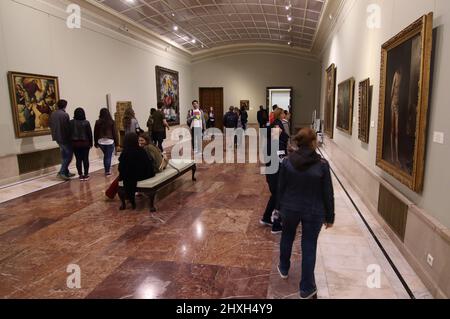 Bucarest, Romania - 20 maggio 2017: Lunga notte di musei al Museo Nazionale d'Arte Rumeno aperto gratuitamente al pubblico e ai media. Immagine per editoriale Foto Stock