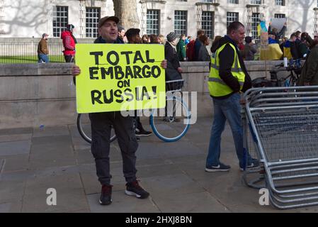 Manifestazione Ucraina a Londra il 12th marzo 2022 Foto Stock