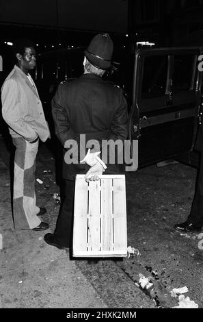 I postumi delle rivolte di Notting Hill. 30th agosto 1976. Foto Stock