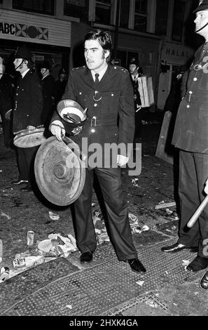 I postumi delle rivolte di Notting Hill. 30th agosto 1976. Foto Stock