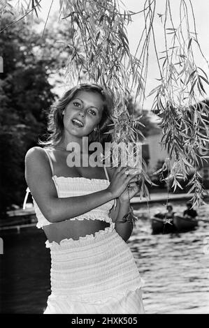 Modello Joanne Latham. 25th luglio 1977. Foto Stock