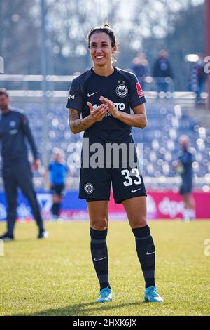 Francoforte, Germania. 13th Mar 2022. Sara Doorsoun (33 Francoforte) dopo il flyeralarm Frauen-Bundesliga 2021/2022 tra Eintracht Frankfurt e SGS Essen allo Stadio di Brentanobad a Francoforte sul meno, Germania. Norina Toenges/Sports Press Photo Credit: SPP Sport Press Photo. /Alamy Live News Foto Stock