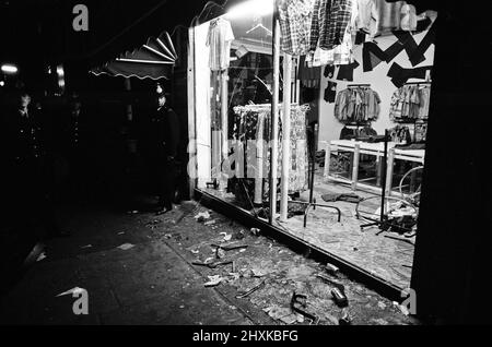 I postumi delle rivolte di Notting Hill. 30th agosto 1976. Foto Stock