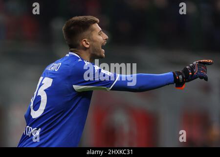 Milano, 12th marzo 2022. Guglielmo Vicario di Empoli FC reagisce durante la serie A alla gara di Giuseppe Meazza, Milano. Il credito d'immagine dovrebbe essere: Jonathan Moscrop / Sportimage Foto Stock