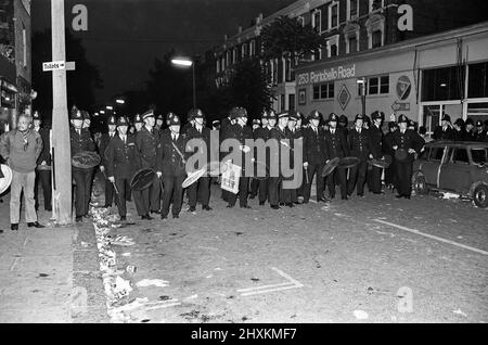 I postumi delle rivolte di Notting Hill. 30th agosto 1976. Foto Stock