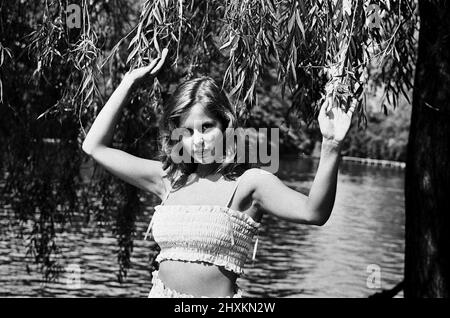 Modello Joanne Latham. 25th luglio 1977. Foto Stock