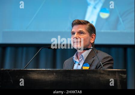 Neumünster, Germania 13. März 2022, Landesparteitag der FDP Schleswig-Holstein, die Delegierten beschließen das Programm für die kommende Landtag Foto Stock