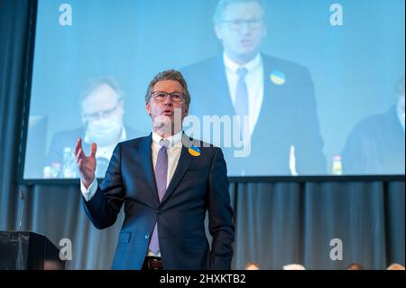 Neumünster, Germania 13. März 2022, Landesparteitag der FDP Schleswig-Holstein, die Delegierten beschließen das Programm für die kommende Landtag Foto Stock