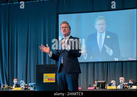 Neumünster, Germania 13. März 2022, Landesparteitag der FDP Schleswig-Holstein, die Delegierten beschließen das Programm für die kommende Landtag Foto Stock