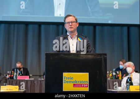 Neumünster, Germania 13. März 2022, Landesparteitag der FDP Schleswig-Holstein, die Delegierten beschließen das Programm für die kommende Landtag Foto Stock