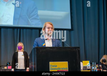 Neumünster, Germania 13. März 2022, Landesparteitag der FDP Schleswig-Holstein, die Delegierten beschließen das Programm für die kommende Landtag Foto Stock