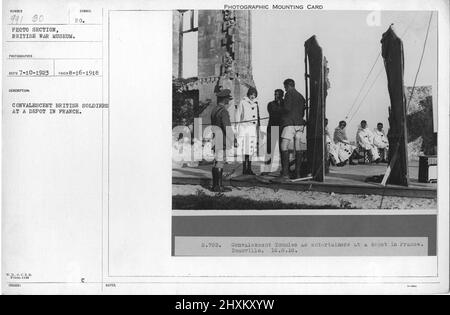 Soldati britannici convalescenti in un deposito in Francia. Collezione di fotografie della prima Guerra Mondiale, 1914-1918 che raffigurano le attività militari delle forze armate britanniche e di altre nazioni e del personale durante la prima Guerra Mondiale Foto Stock