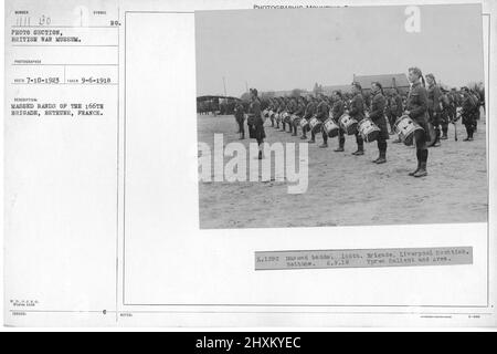 Massacrati gruppi della Brigata del 166th, Bethune, Francia. Collezione di fotografie della prima Guerra Mondiale, 1914-1918 che raffigurano le attività militari delle forze armate britanniche e di altre nazioni e del personale durante la prima Guerra Mondiale Foto Stock