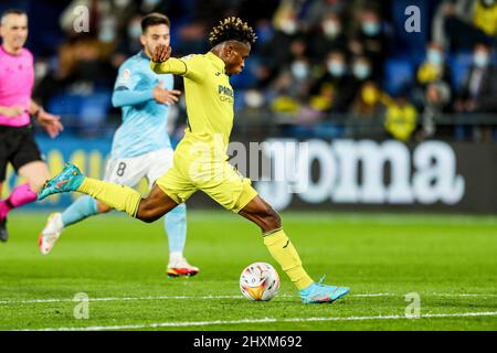 Samuel Chukwueze di Villarreal durante il campionato spagnolo la Liga partita di calcio tra Villarreal CF e RC Celta de Vigo il 12 marzo 2022 allo stadio Ceramica di Valencia, Spagna - Foto: Ivan Terron/DPPI/LiveMedia Foto Stock