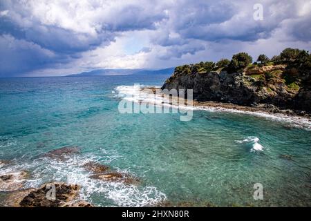 Paphos, Cipro. 13th Mar 2022. Una vista generale della baia di Chrysochous nella penisola di Akamas. Akamas è un promontorio e capo all'estremità nord-occidentale di Cipro con una superficie di 230 kmq. (Foto di George Christophorou/SOPA Images/Sipa USA) Credit: Sipa USA/Alamy Live News Foto Stock