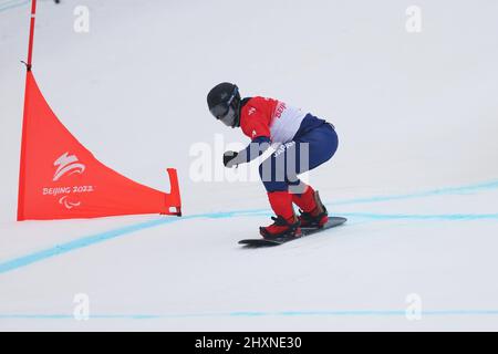 Zhangjiakou, Hebei, Cina. 11th Mar 2022. Masataka Oiwane (JPN) Snowboarding : Slalom SB-UL da uomo durante i Giochi Paralimpici invernali di Pechino 2022 al Genting Snow Park di Zhangjiakou, Hebei, Cina . Credit: Naoki Morita/AFLO SPORT/Alamy Live News Foto Stock