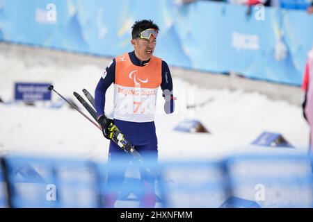 Zhangjiakou Cina. 13th Mar 2022. Yoshihiro Nitta (JPN), 13 marzo 2022 - Sci di fondo : Apri il relè 4x2.5km al Zhangjiakou National Biathlon Centre durante i Giochi Paralimpici invernali di Pechino 2022 a Zhangjiakou Cina. Credit: MA SPORTS/AFLO/Alamy Live News Foto Stock